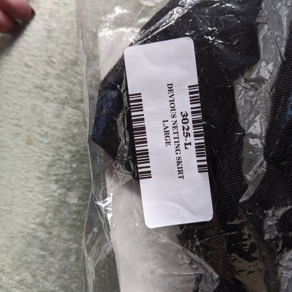 Heavy red devious netting skirt large - Picture 6 of 7